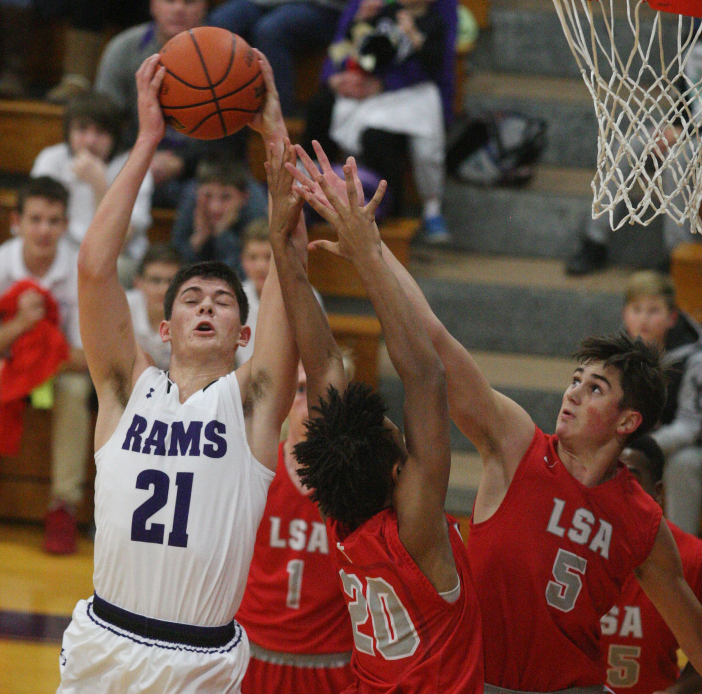 Shelbyville vs LSA boys basketball 2 12.12.17.jpg